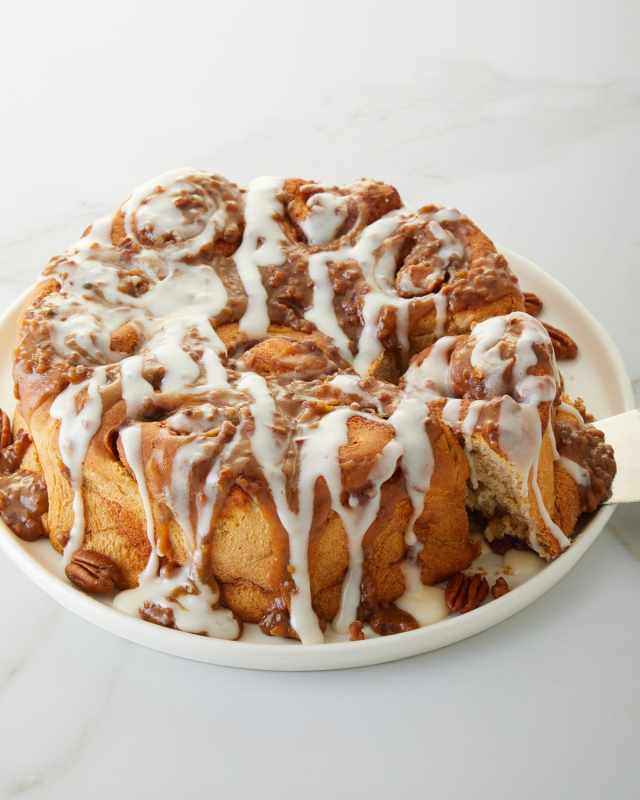 Giant Cinnamon Rolls, For 12-16 People